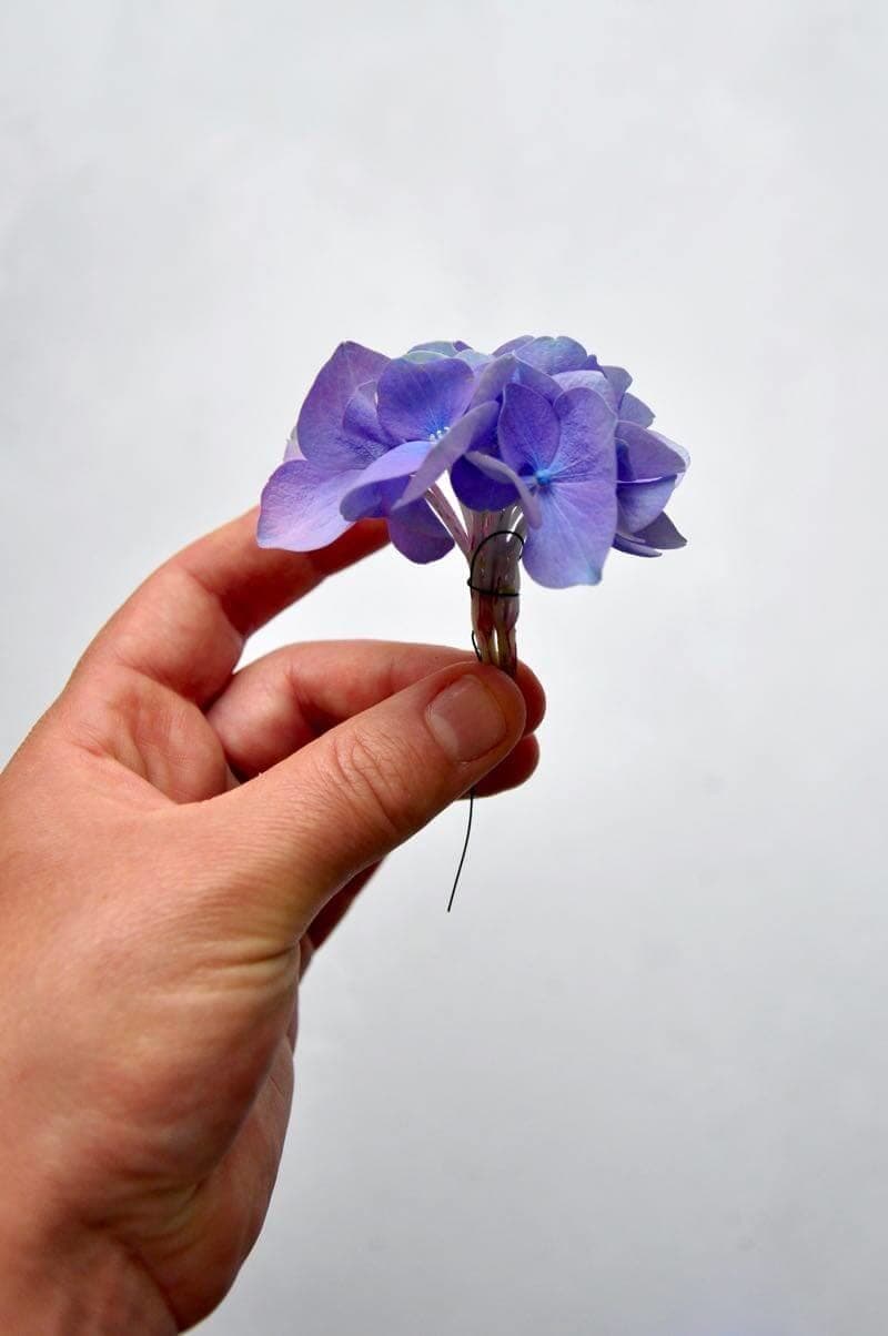 blue-and-white-flower-crown