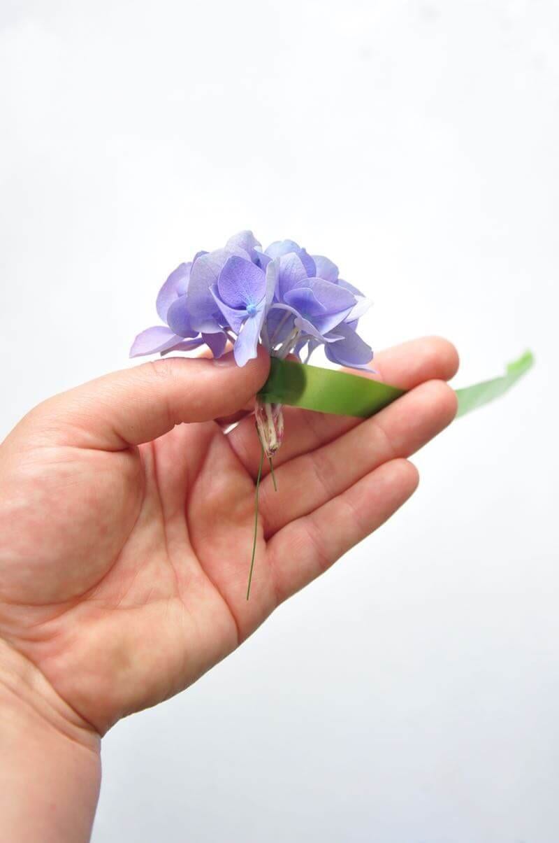 white-and-blue-flower-crown