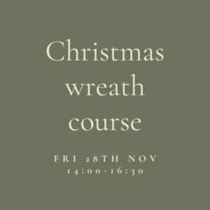 Create your own stunning Christmas wreath in our Christmas Wreath Course. Perfect for beginners and returning wreath-makers, this hands-on workshop at Green Parlour provides all materials and expert guidance. Flower arranging course, make a christmas door wreath. Local pangbourne flower school